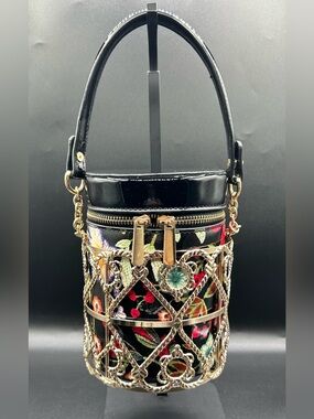 BLACK AND GOLD Cylindrical Handbag & Shoulder Bag.
